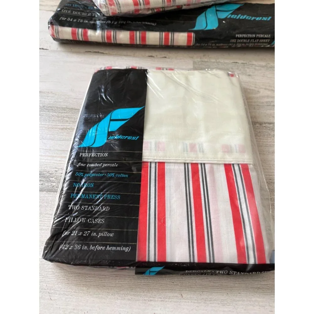 Fieldcrest NOS red/black/white striped full size sheet set vintage